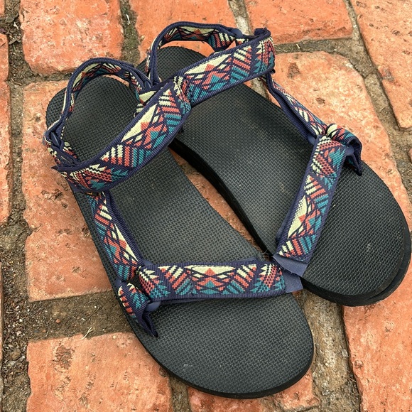 Teva Sandals - Picture 1 of 3